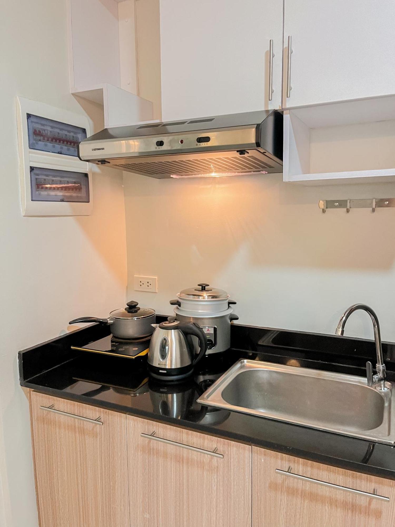 2 Bedroom And Studio Apartments With Private Pool And Gym In Vista Manors Verdant Puerto Princesa Εξωτερικό φωτογραφία