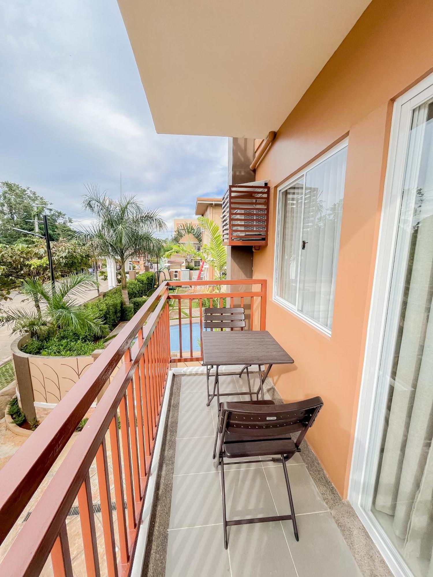 2 Bedroom And Studio Apartments With Private Pool And Gym In Vista Manors Verdant Puerto Princesa Εξωτερικό φωτογραφία
