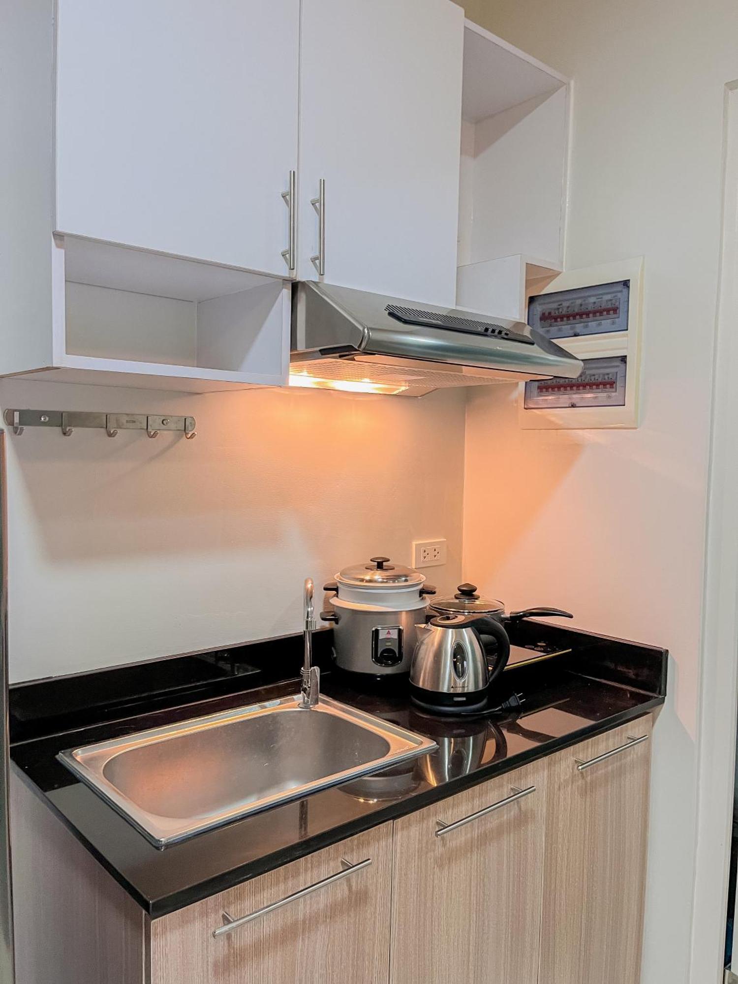 2 Bedroom And Studio Apartments With Private Pool And Gym In Vista Manors Verdant Puerto Princesa Εξωτερικό φωτογραφία